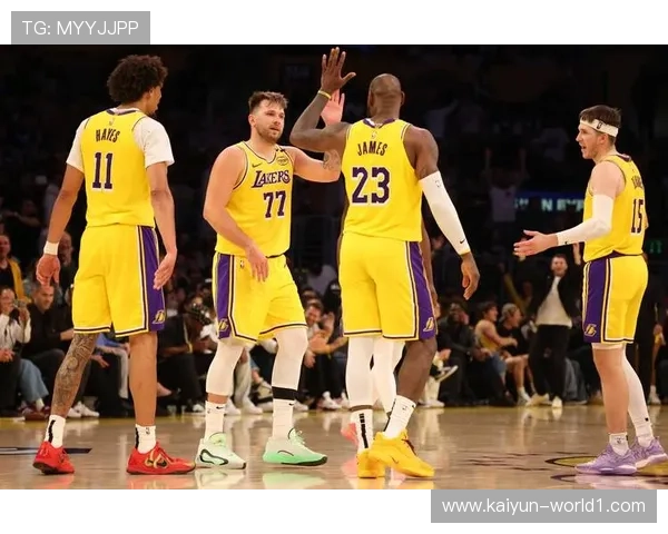 湖人防守效率滑落至联盟中游 哈姆战术调整面临时间压力